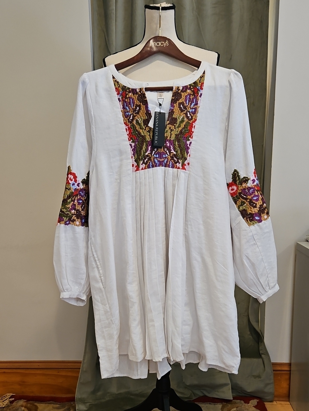 Banana Republic NWT Embroiderd White Linen Blend Resort Mini Dress
